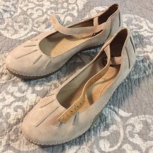 Clarks Artisan Flats/Mary Janes